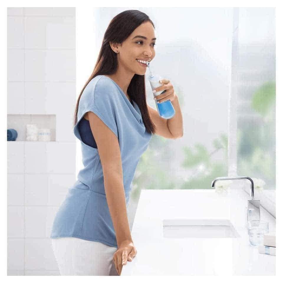 Tăm nước không dây ORAL-B AQUACARE 4