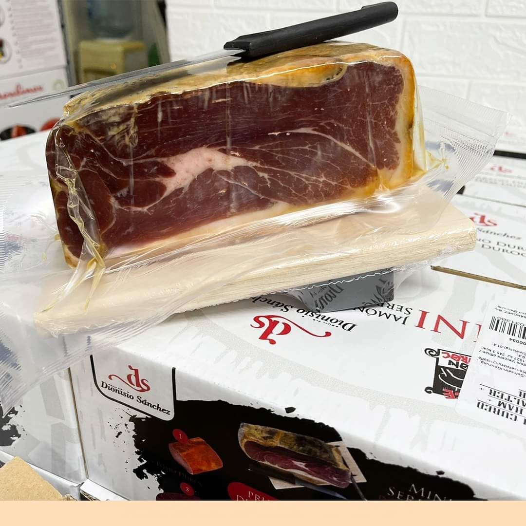 ĐÙI HEO MUỐI JAMON SERRANO LOẠI 1KG