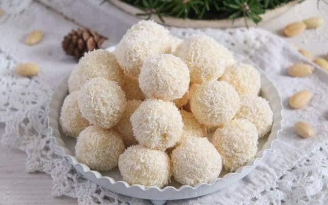 Kẹo kem dừa Raffaello (230g)